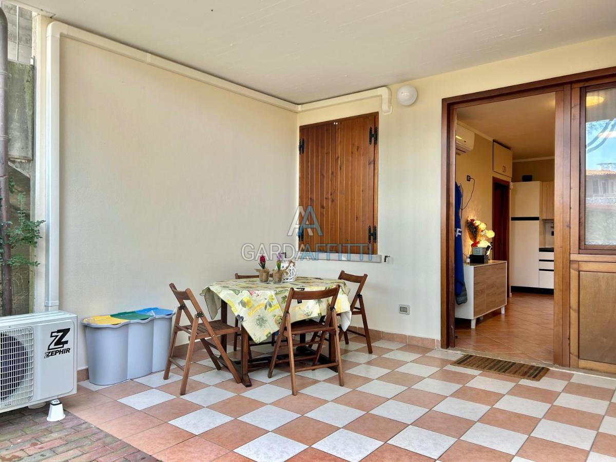 Perla Apartment - 3 Piscine E Un Bar - Desenzano เดเซนซาโนเดลการ์ดา ภายนอก รูปภาพ